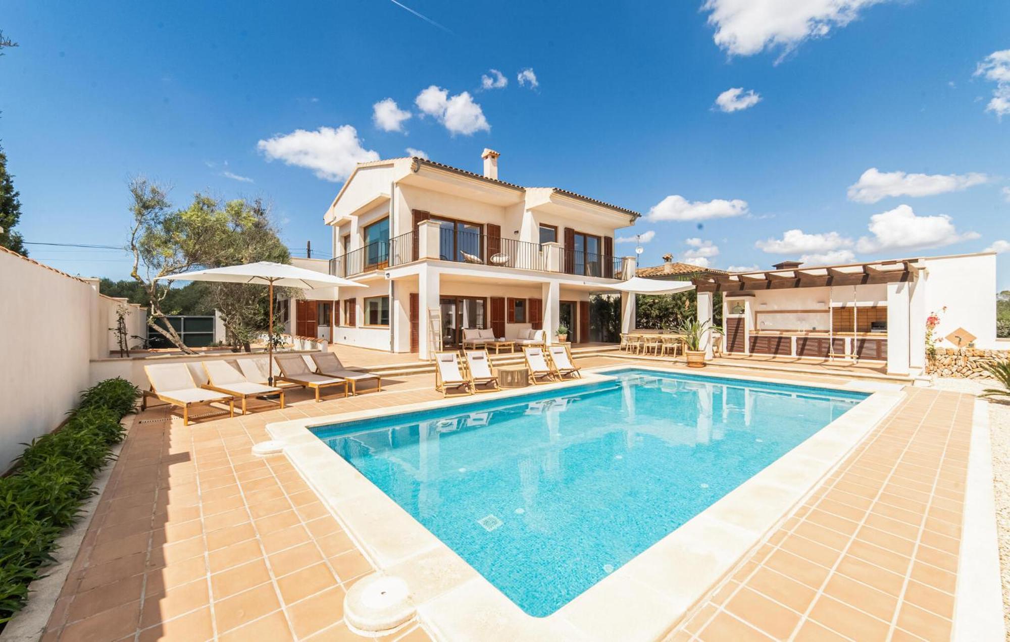 With Pool And Sea View Hébergement de vacances El Estanyol